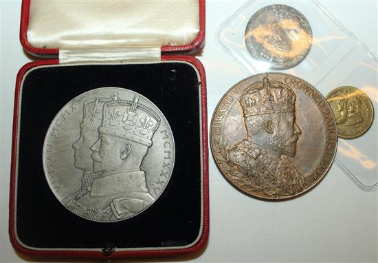 Royal Commemorative medals including coronation of William IV
